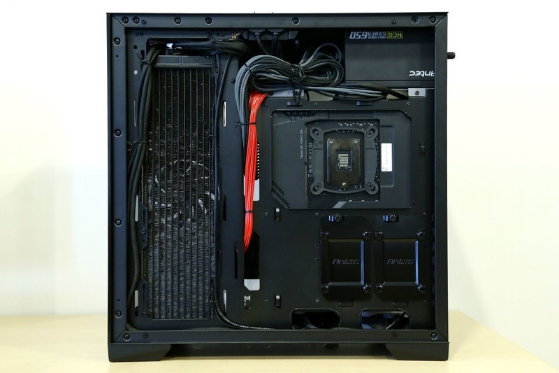 预算2万 9900K加2080显卡配安钛克冰钻机箱打造RGB信仰主机