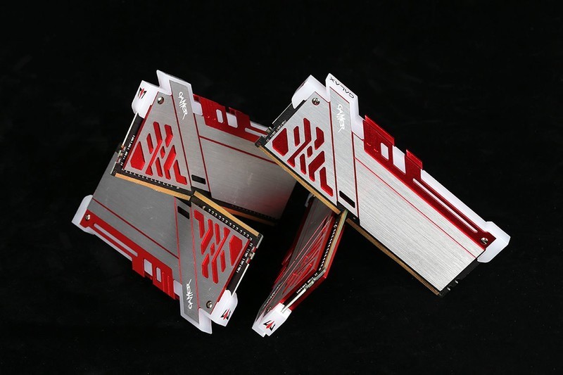 预算2万 9900K加2080显卡配安钛克冰钻机箱打造RGB信仰主机