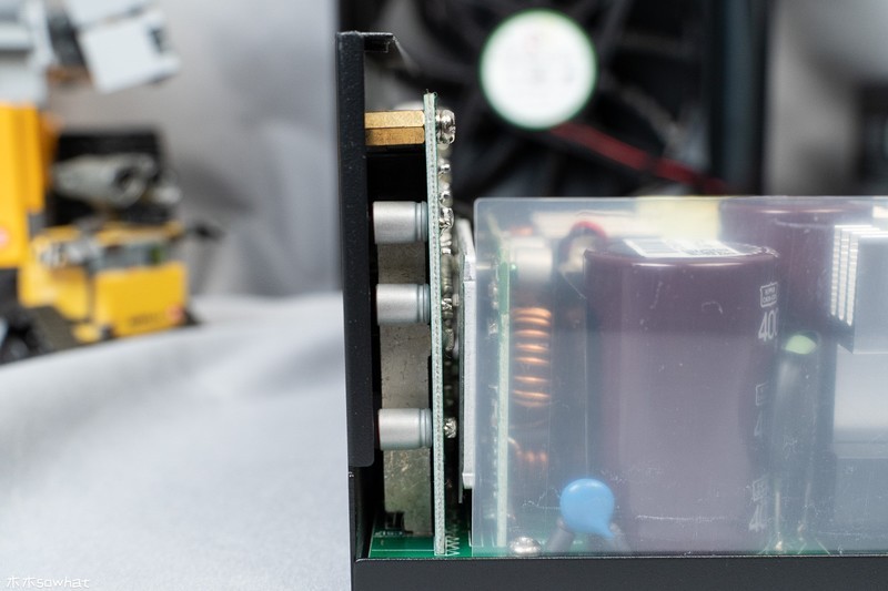 全日系电容/12年保修——售价1449元的海韵旗舰钛金PRIME ULTRA 750W电源拆给你看