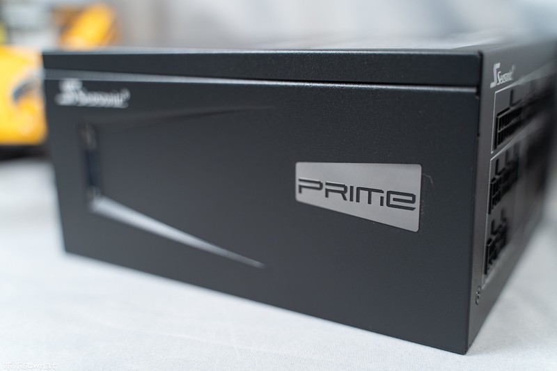 全日系电容/12年保修——售价1449元的海韵旗舰钛金PRIME ULTRA 750W电源拆给你看