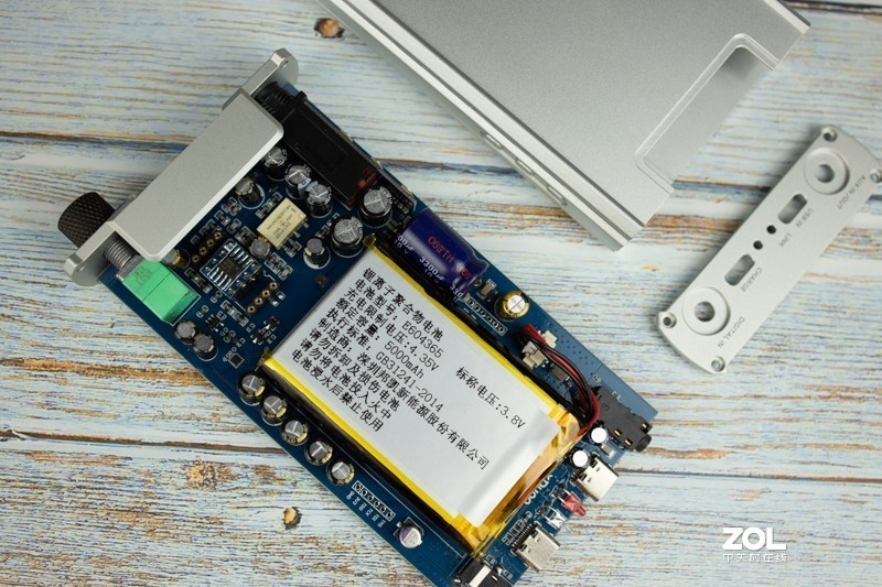 1W输出功率？力大猛于虎！体验乂度XD-05 Plus便携解码耳放一体机