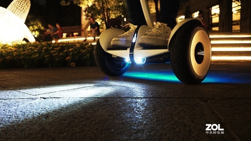 骑行代步通勤，我是这条街最靓的仔--Ninebot mini平衡车