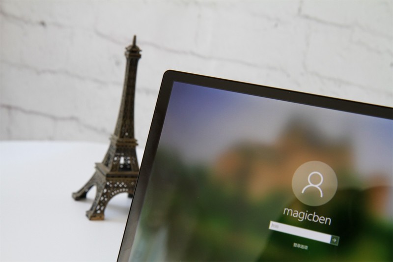 迷你掌上笔记本电脑神奇小本评测，小巧有型性能强悍