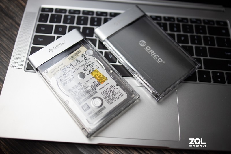 我用398元组了个移动固态硬盘！体验ORICO 迅龙战甲固态硬盘套装