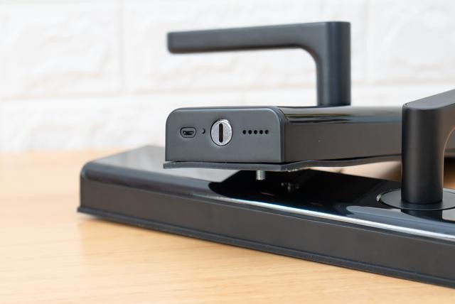 智能指纹锁真的好用么？再也不用担心锁门外