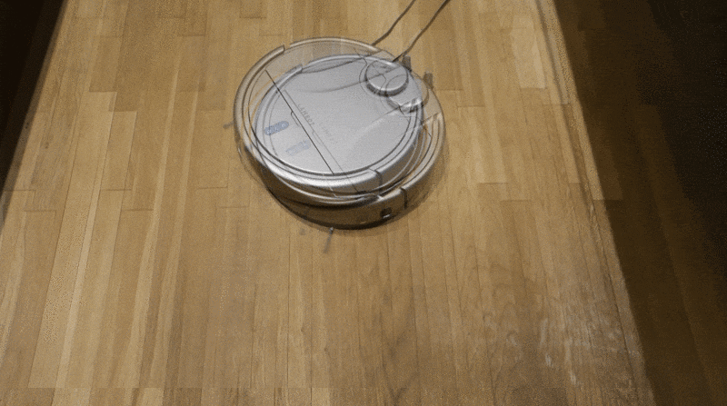 这款扫地机可以和小爱同学连接，实现语音指令控制，特别的棒