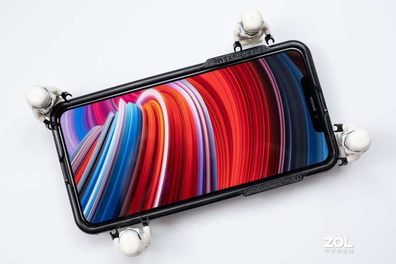 在iPhone 11准备到来时，爱机要怎么样去保护？我选择了它