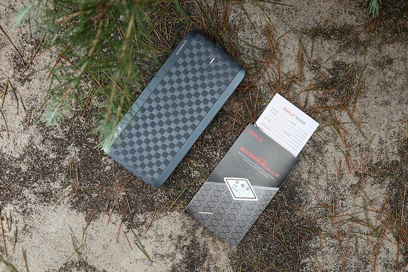 用的人都竖大拇指——iWALK-魔蝎12000X移动电源