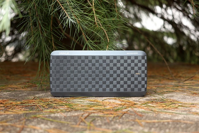 用的人都竖大拇指——iWALK-魔蝎12000X移动电源