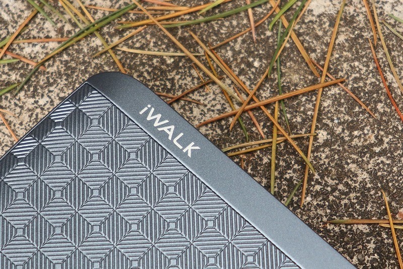 用的人都竖大拇指——iWALK-魔蝎12000X移动电源