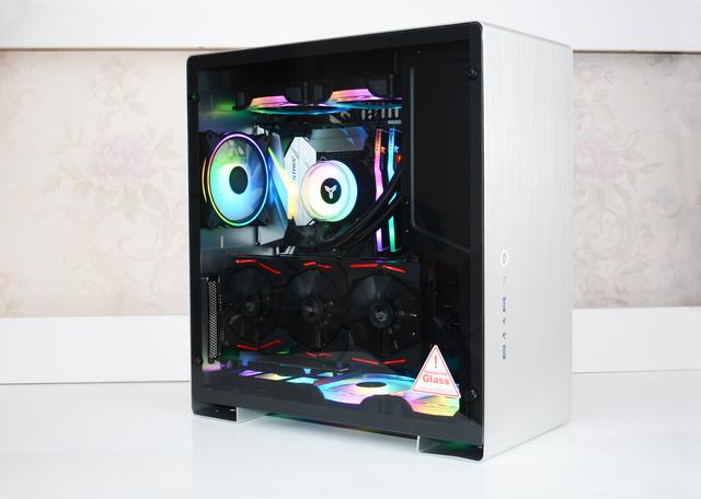 OMG！我的显卡终于站起来了！乔思伯U5S机箱 装机体验