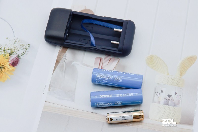 双向双快充XTAR爱克斯达PB2S 充电宝体验