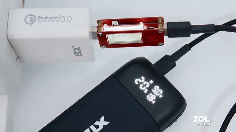 双向双快充XTAR爱克斯达PB2S 充电宝体验