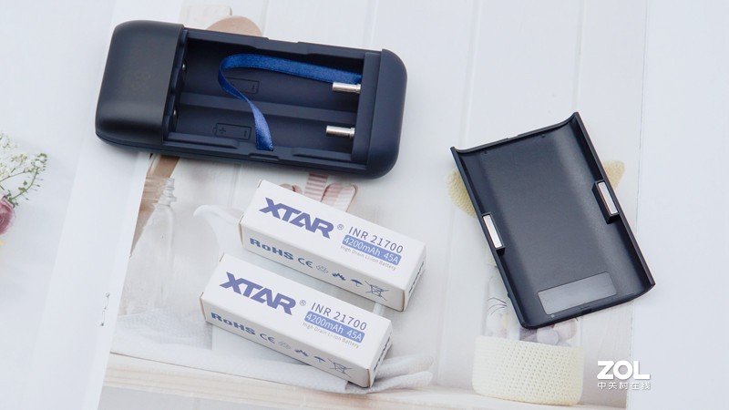 双向双快充XTAR爱克斯达PB2S 充电宝体验