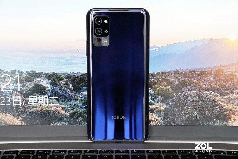 荣耀Play4 Pro：这是一部“知冷知热”的5G手机