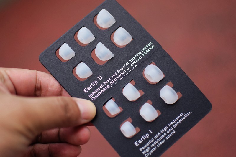 simgot兴戈 meeture mt3 动圈可换线入耳式耳塞