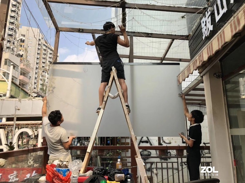 QBIUS光子屏不小心装反面，却打开了新彩蛋，黑科技太强大