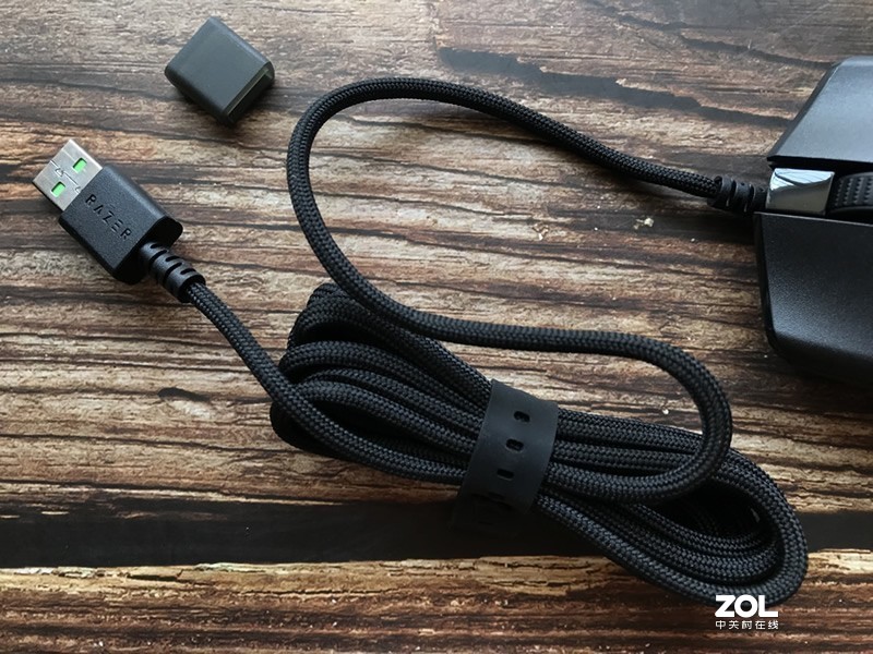 极限之轻：科学减重雷蛇Raver Viper毒蝰鼠标测评与拆解