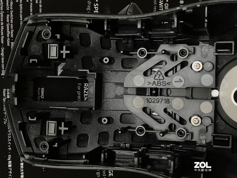 极限之轻：科学减重雷蛇Raver Viper毒蝰鼠标测评与拆解