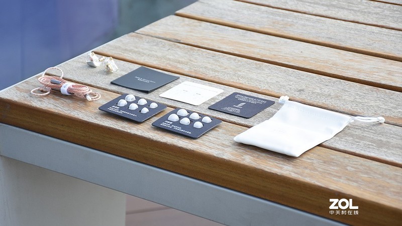 找寻声音与艺术的平衡 MEETURE MT3入耳式耳塞