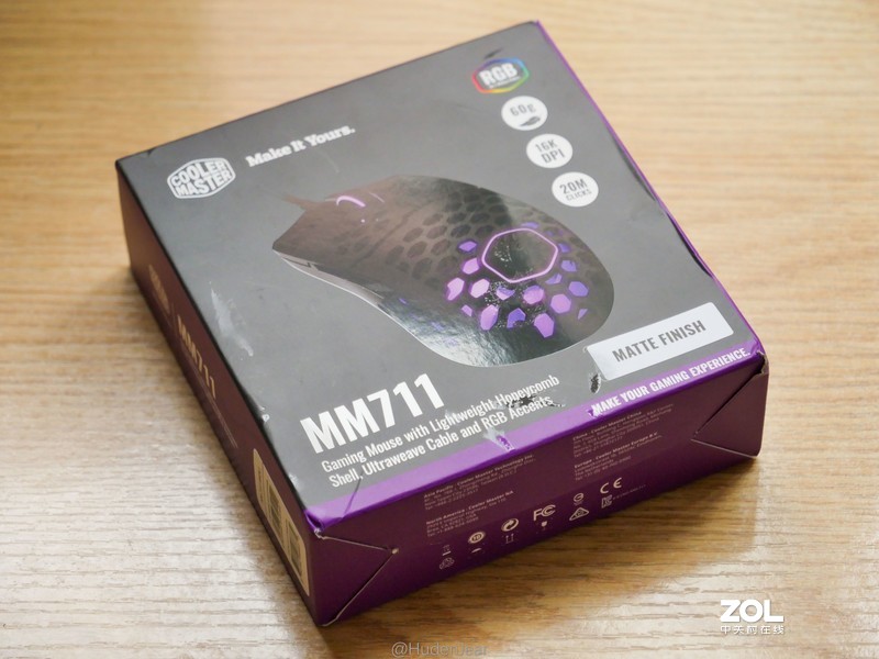 着重轻量化，辅以RGB：酷冷至尊 MM711 鼠标上手