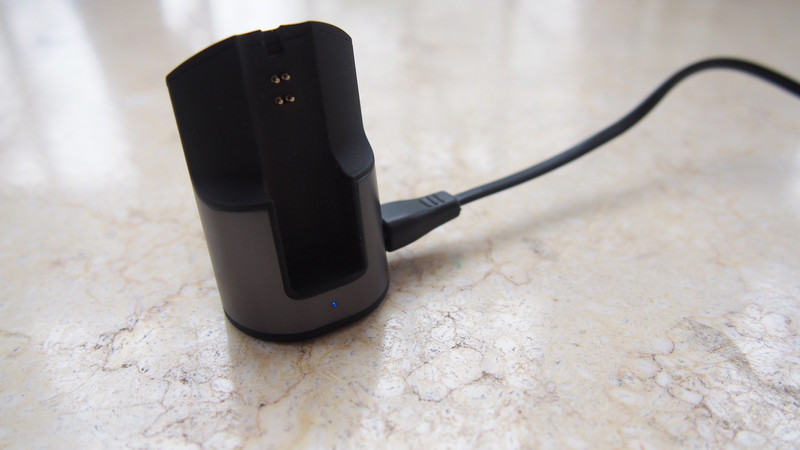 【Lindero Lind-S8车载蓝牙耳机 试用二】耳机+底座 车载蓝牙耳机新主张