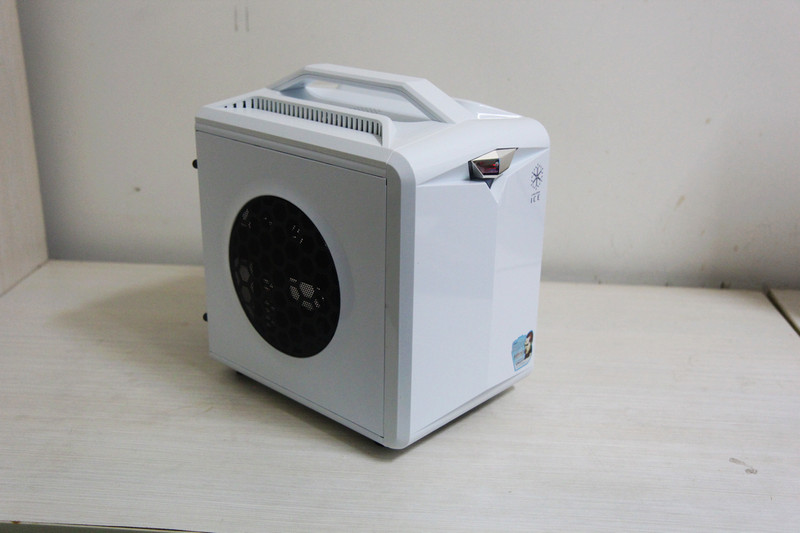 是该有个家了！ICE两件套装机爽玩LOL