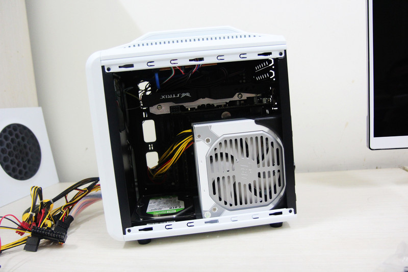 是该有个家了！ICE两件套装机爽玩LOL