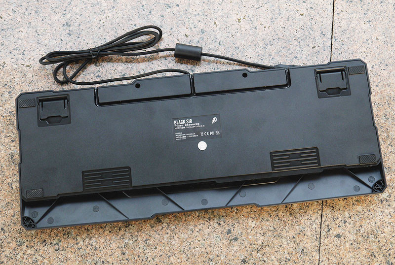 首席玩家黑泽氏典骑青轴版键盘入手体验