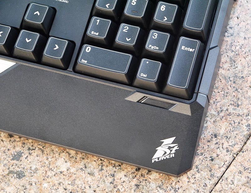 首席玩家黑泽氏典骑青轴版键盘入手体验