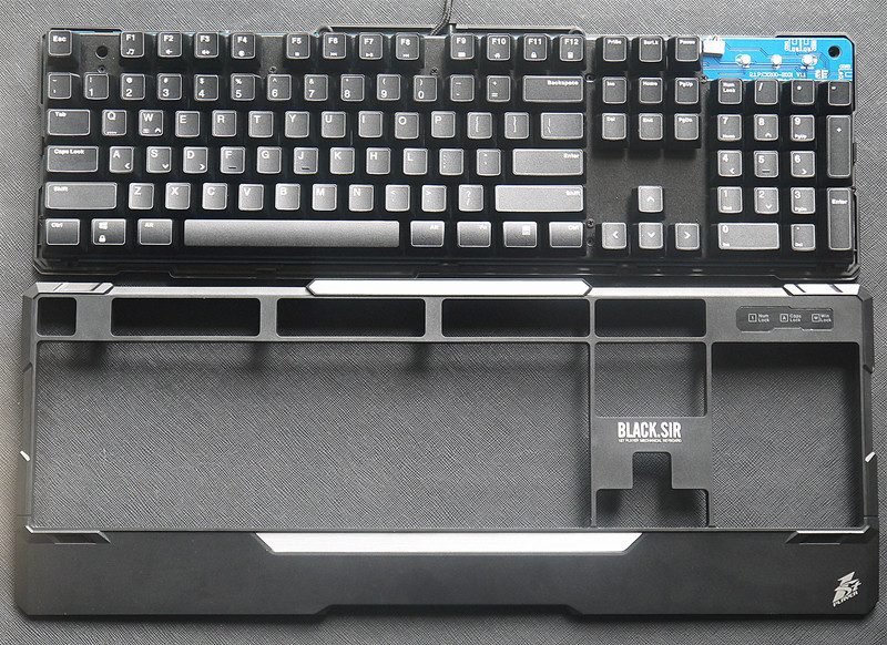 首席玩家黑泽氏典骑青轴版键盘入手体验