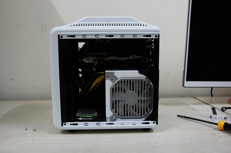 是该有个家了！ICE两件套装机爽玩LOL