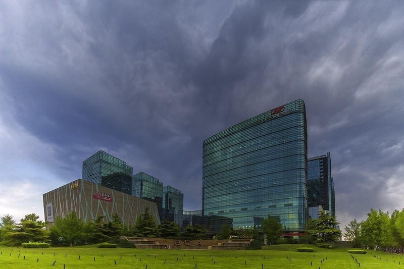 《拍城市建筑的要素》功能活力  空间布局  秩序节奏  厚重影调