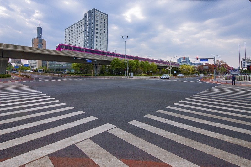 《拍城市建筑的要素》功能活力  空间布局  秩序节奏  厚重影调