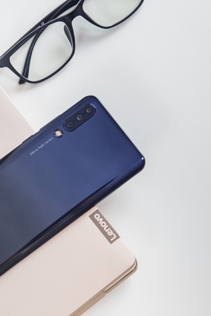 评测：骁龙730伴轻薄长续航联想Z6双发力，拼得就是性能