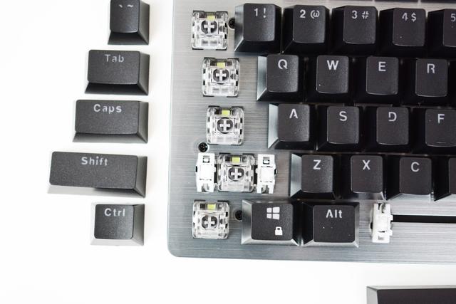 流光溢彩，防尘防水，雷柏V530银轴机械键盘 上手体验