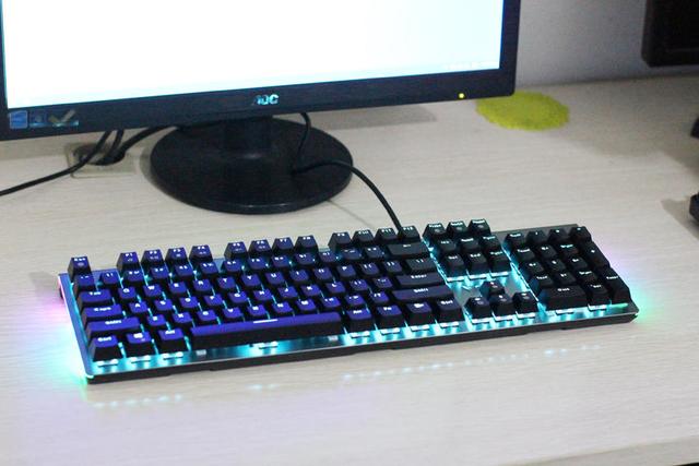 疾速触发，自主红外银轴：雷柏V530这款键盘满足日常一切需要