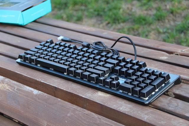 疾速触发，自主红外银轴：雷柏V530这款键盘满足日常一切需要