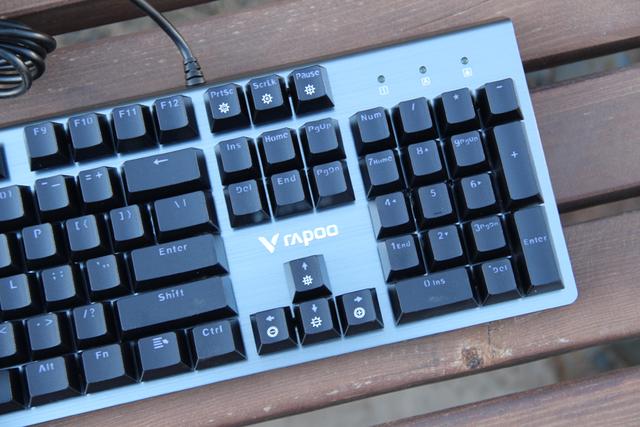 疾速触发，自主红外银轴：雷柏V530这款键盘满足日常一切需要
