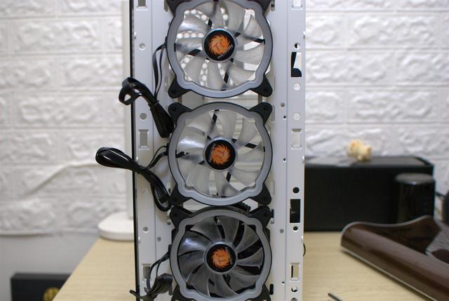 小姨子的新婚礼物，还算主流的装机实录