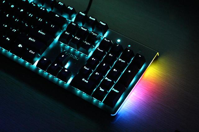 疾速触发，自主红外银轴：雷柏V530这款键盘满足日常一切需要