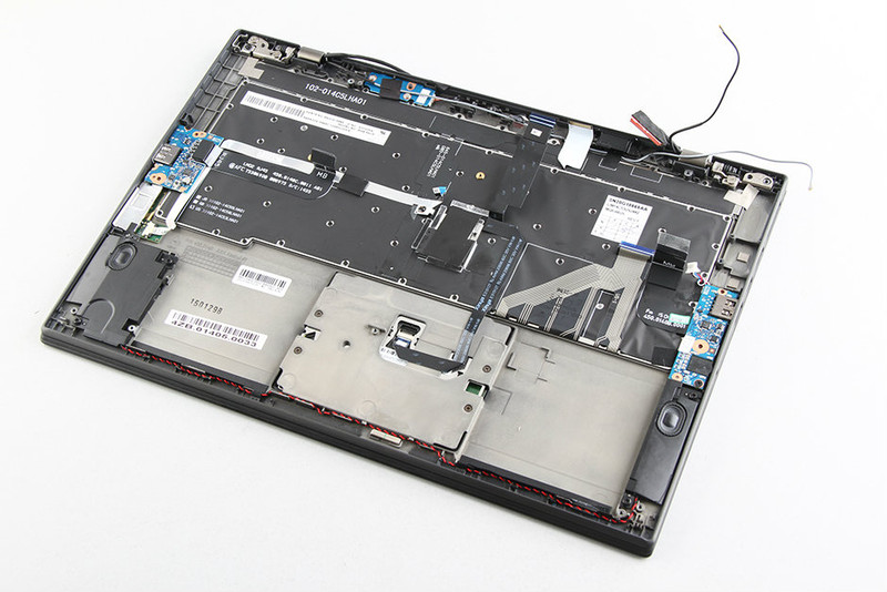 经典元素集于一身 ThinkPad X1C拆解图赏