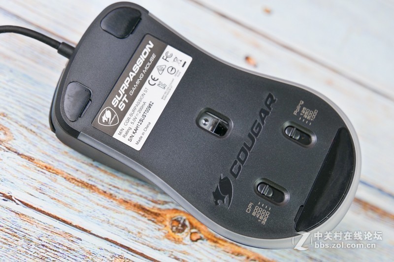 免驱动的中小手型神器：开箱骨伽SURPASSION ST游戏鼠标