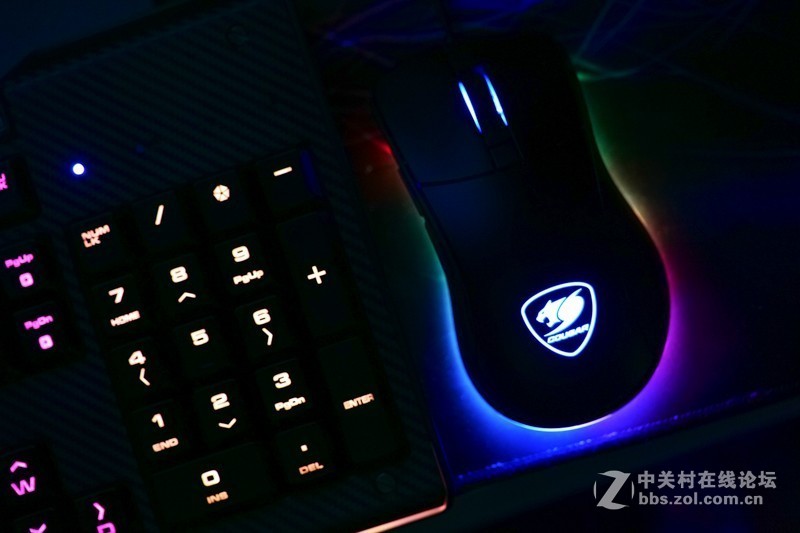 免驱动的中小手型神器：开箱骨伽SURPASSION ST游戏鼠标