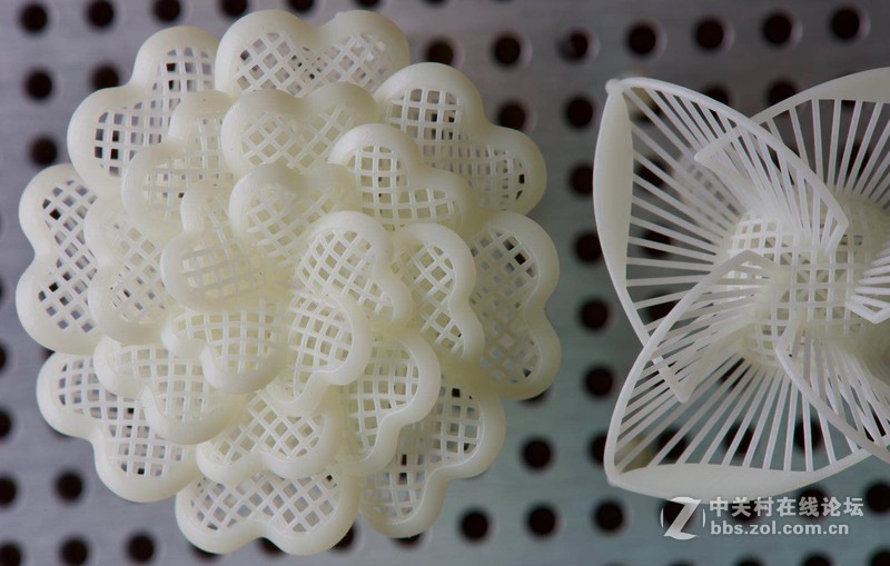 独树一帜，全球首款！高精度自上而下DLP光固化3D打印机（珠宝首饰/齿科专用）