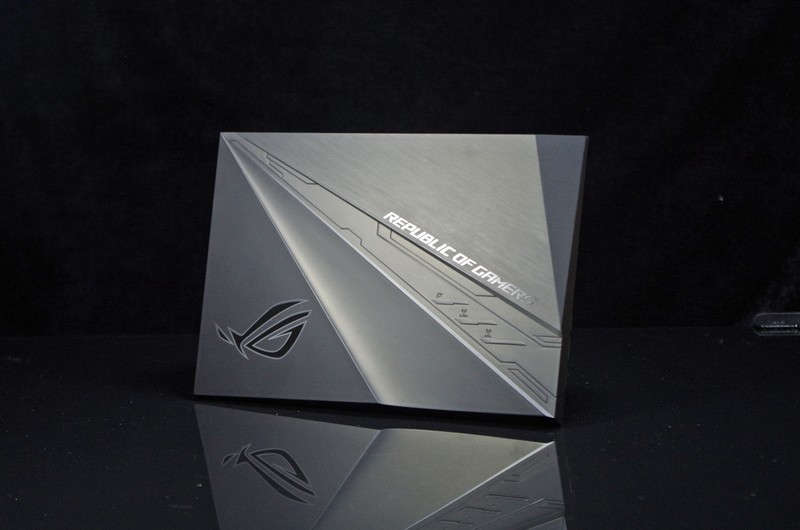 除了RGB灯效，华硕GT-AC2900已经做到全平台加速