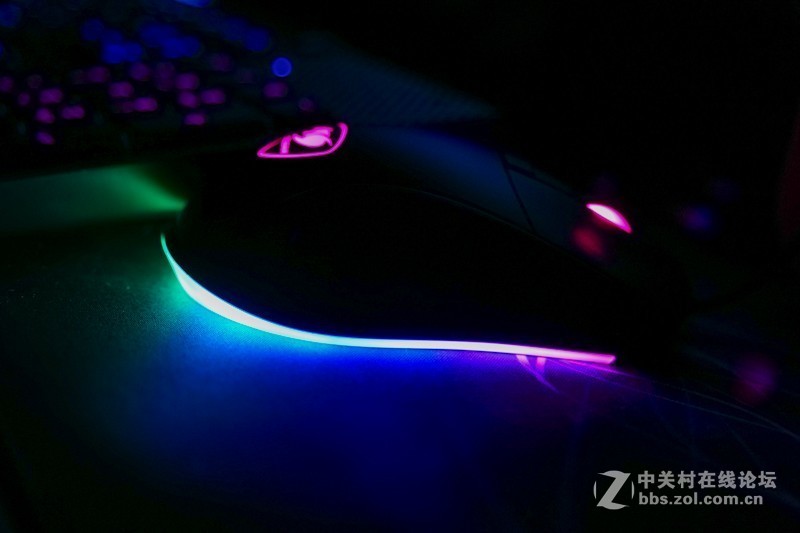 免驱动的中小手型神器：开箱骨伽SURPASSION ST游戏鼠标