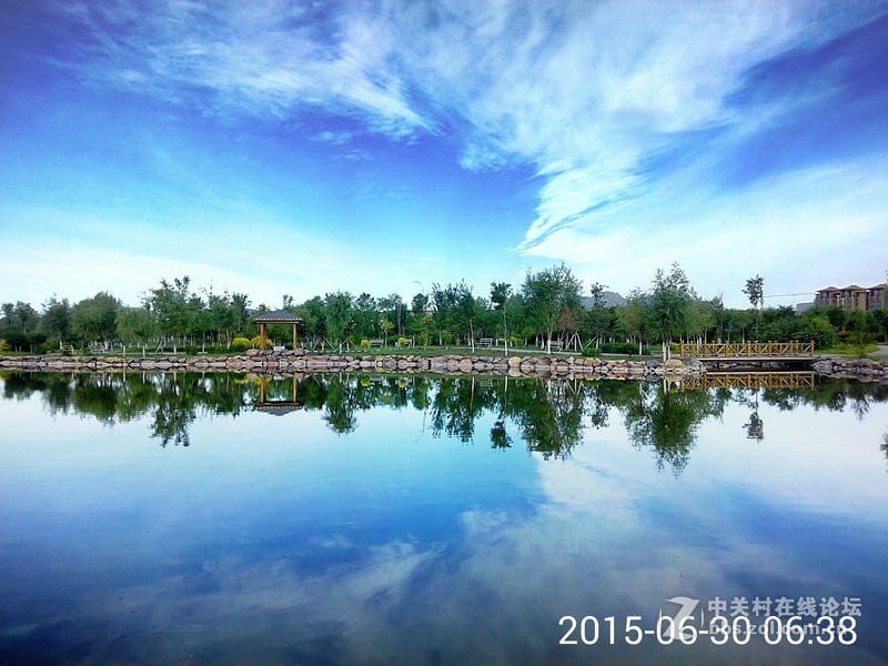 手机当做相机用，出门不必再带相机了