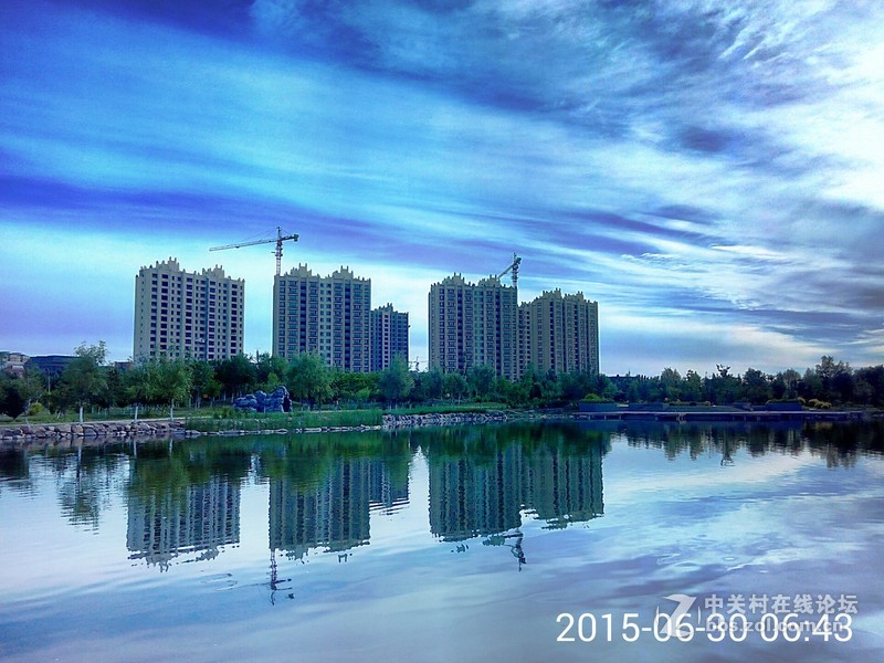 手机当做相机用，出门不必再带相机了