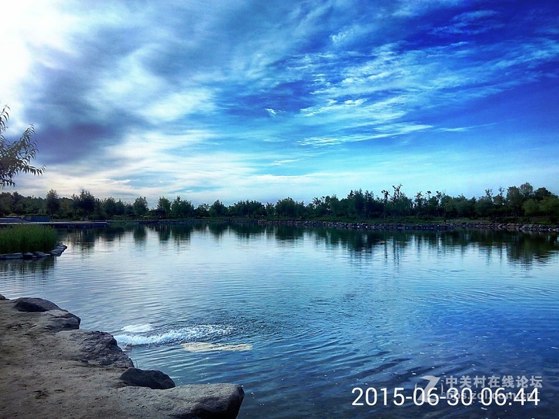 手机当做相机用，出门不必再带相机了